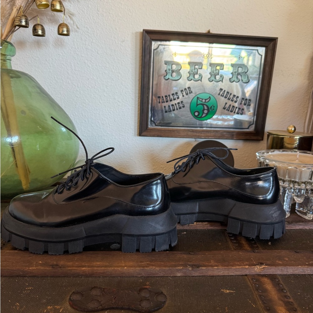 Free People Black Chunky Platform 👞